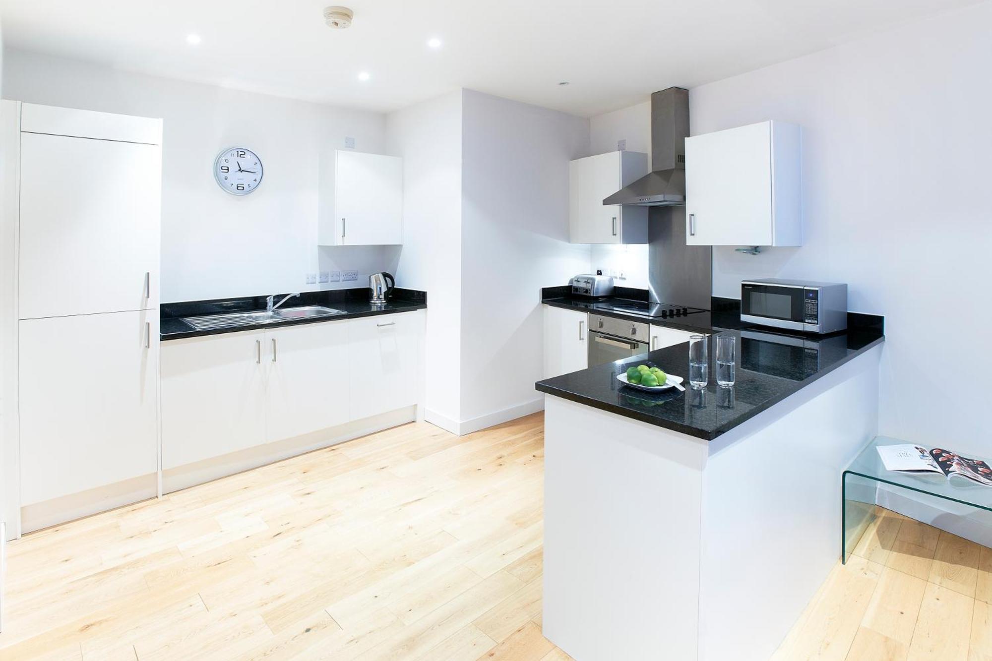 Watford Centre - Luxury Penthouse Lejlighed Eksteriør billede